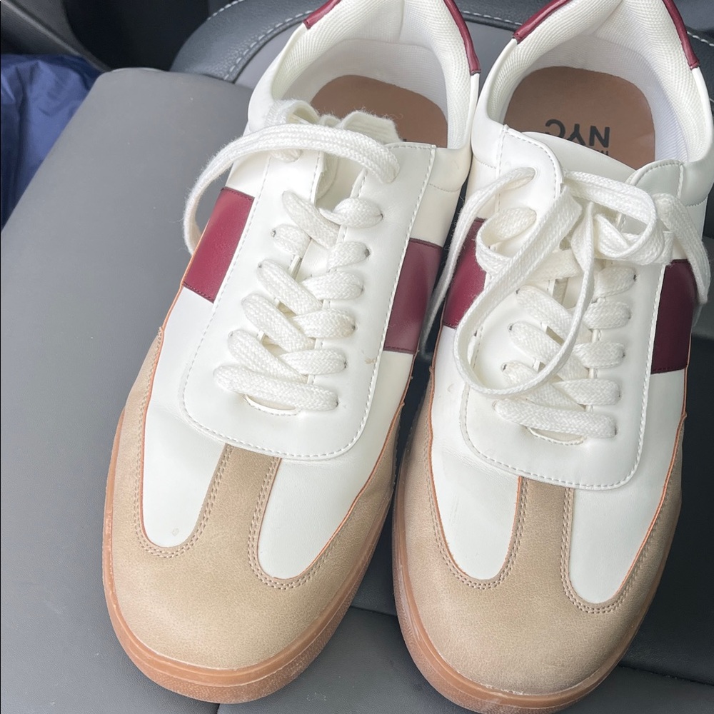 Steve Madden nyc Stylish Men's Sneakers in White and Tan